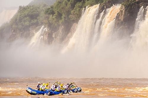 Agora será a vez das disputas das categorias Open e Master do Campeonato Mundial de Rafting R4 2014 que acontece no Brasil / Foto: Rickardo Andrade